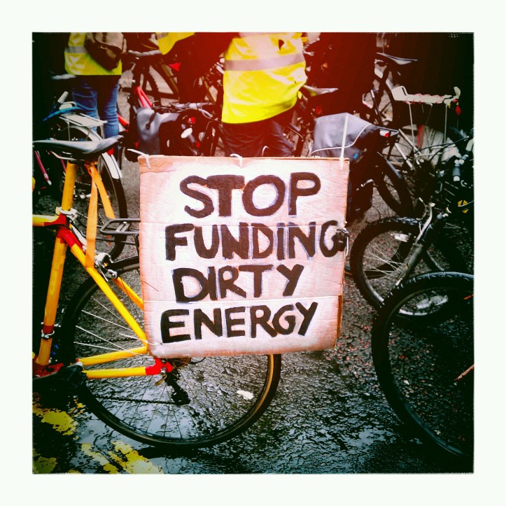 23085334169_638373c245_k